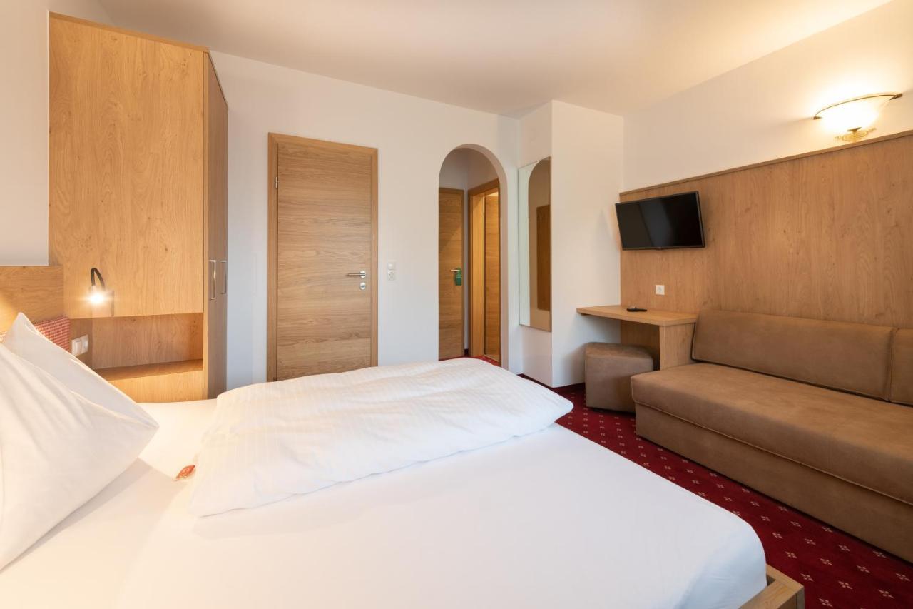 Hotel Gasthof Kroell - Inkl Nationalpark-Karte, 1 X Grossglockner Hochalpenstrasse Kostenlos, Verschiedene Bergbahnen Kostenlos, Badesee Kostenlos, Bus & Zug Kostenlos, Regionale Kueche 니에데른실 외부 사진